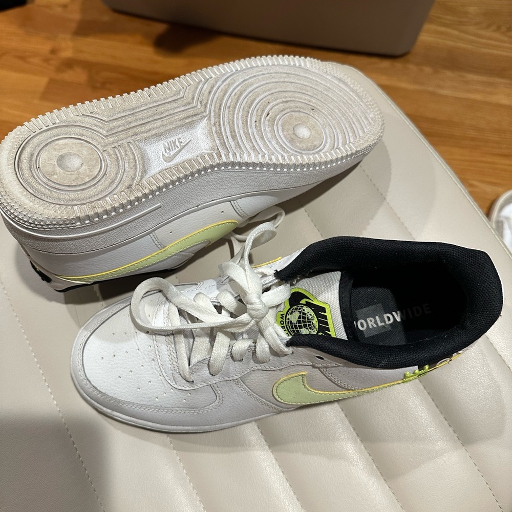 Nike worldwide airforces - Picture 3 of 6